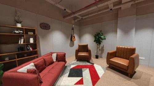 OFISPHERE-Acoustic Podcast Studio